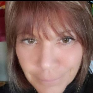 Meet your Posher, Pam